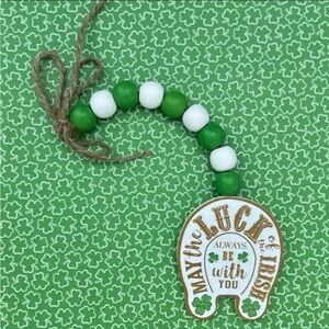 St Patrick's Day Wooden
Horseshoe Bead Garland Strand